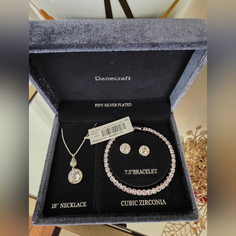 Craft Silver Cubic Zirconia Jewelry Set